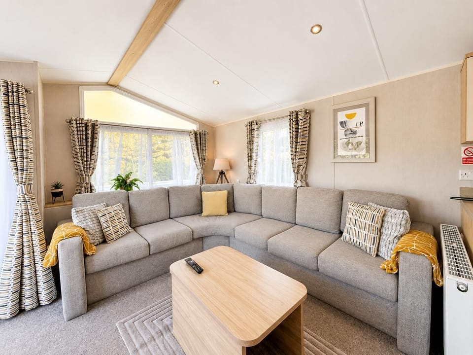 A last minute staycation at Southview Holiday Park means your family on holiday can enjoy the comfort of a modern caravan, complete with a comfortable kitchen area, just minutes from Skegness beach England.