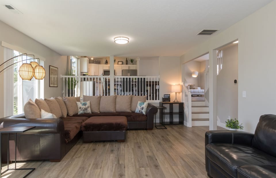 Large sectional, additional leather couch (queen pullout), and lots of space for sleeping.