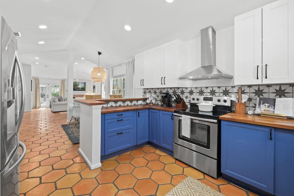 Fully stocked gourmet kitchen