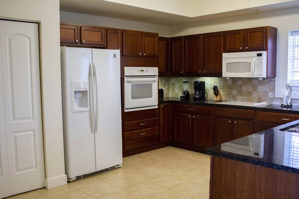 Extra Large Kitchen 