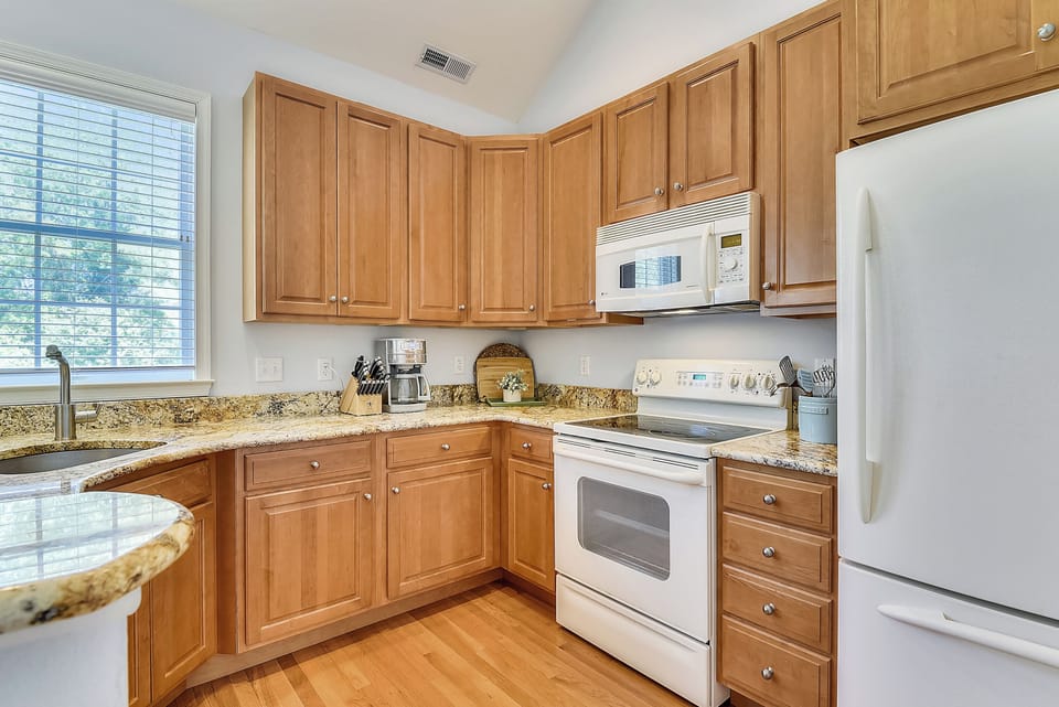 Main Level,Kitchen,