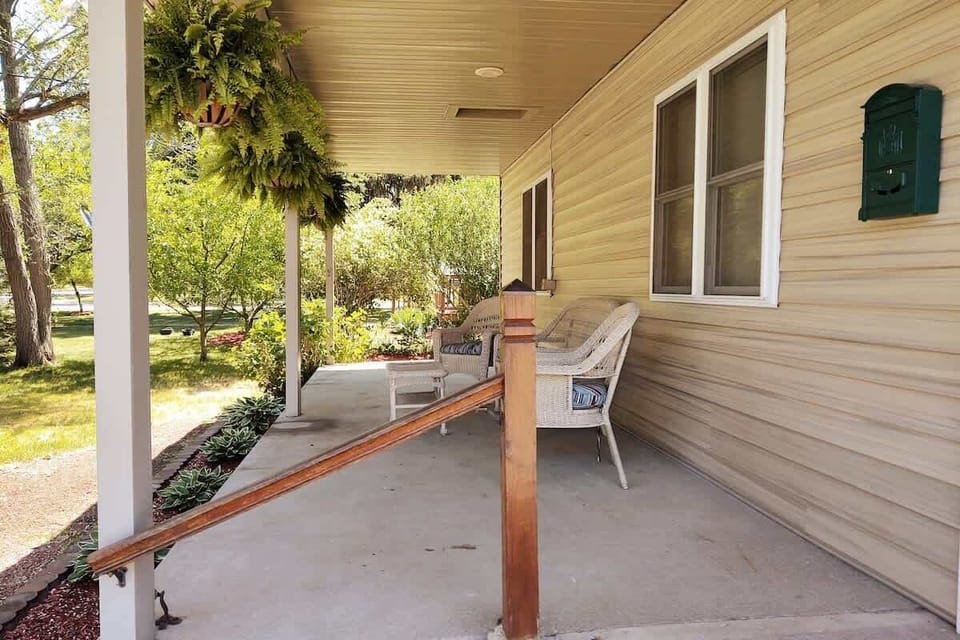 Front porch seating