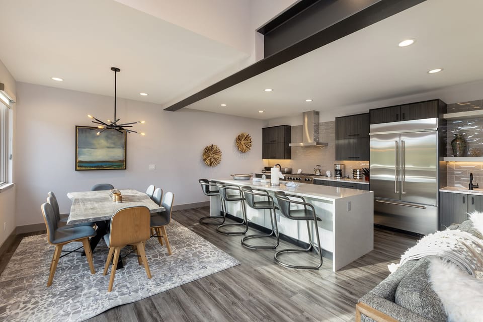 Dining area and breakfast bar.