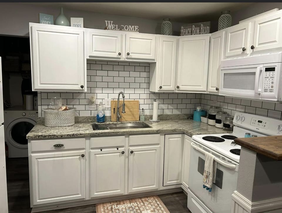 Fully stocked newly remodeled kitchen 