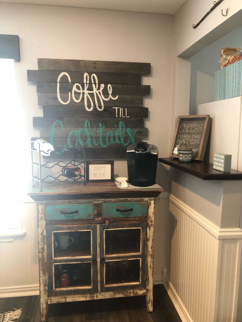 Coffee/Cocktail bar