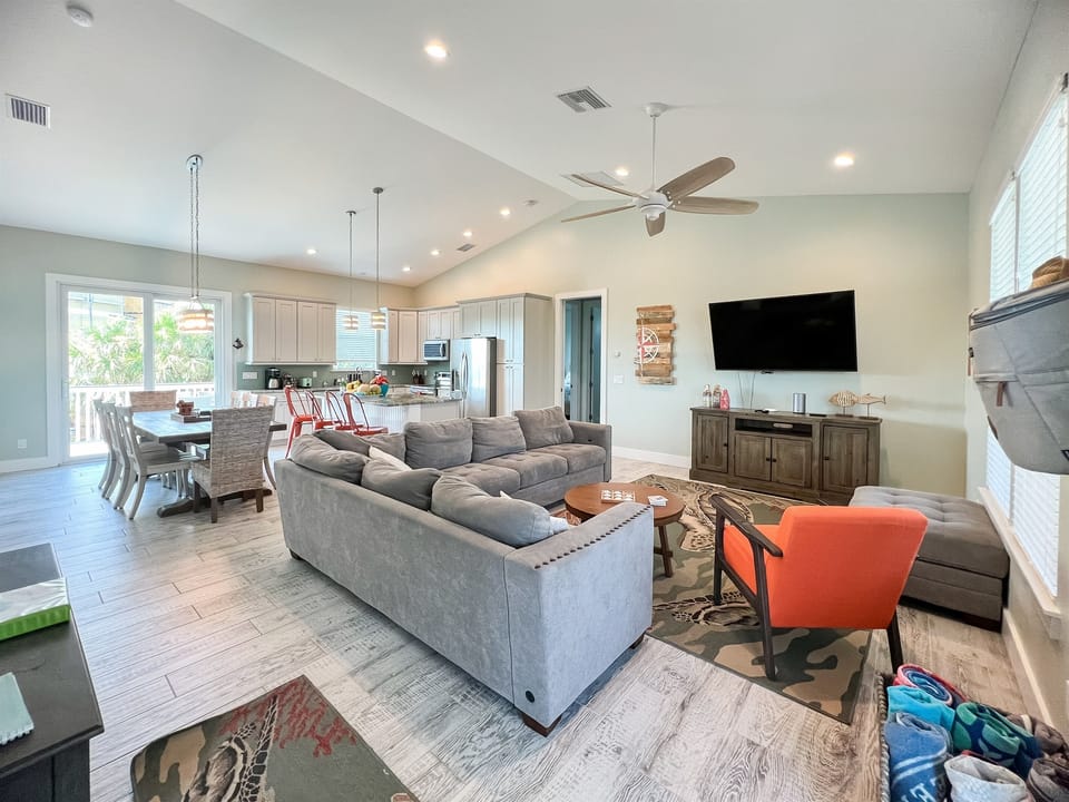 Experience the seamless flow of space in our open floor plan, where each room gracefully transitions into the next. A design that fosters connection, natural light, and an expansive sense of freedom. Welcome to a living space that feels as open as the poss