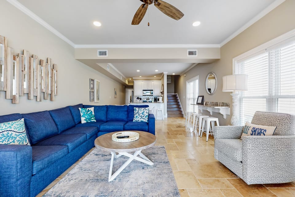 Completely renovated unit. 
