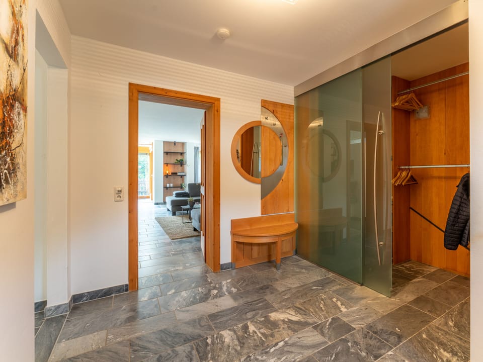 Entrance / Reception