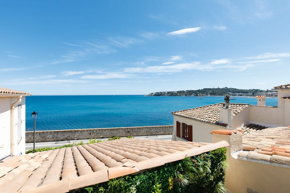 ~ The Terrace with a full sea view - Maison PANTAI ~ ABSOLUTY ANTIBES