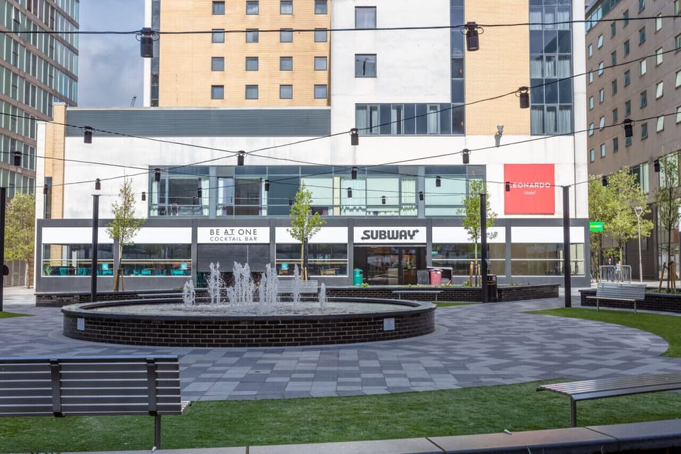 The apartment is situated at The Hub with a range of shops, restaurants, bars and cafe's just a stone's throw away.