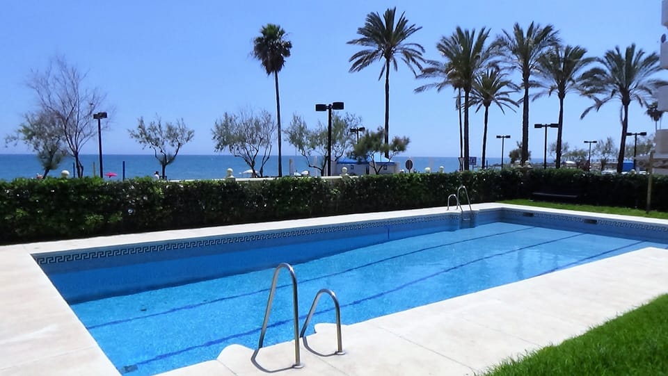 Community pool