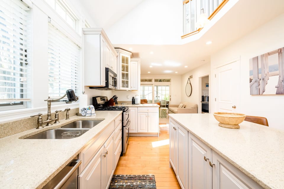 Fully Stocked Kitchen