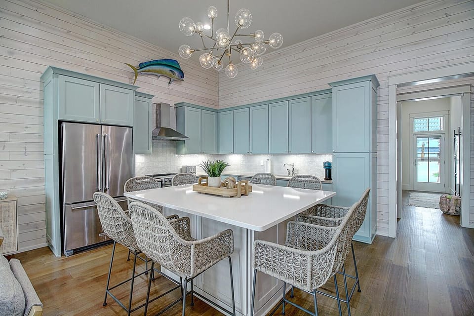 Kitchen, 1st Floor