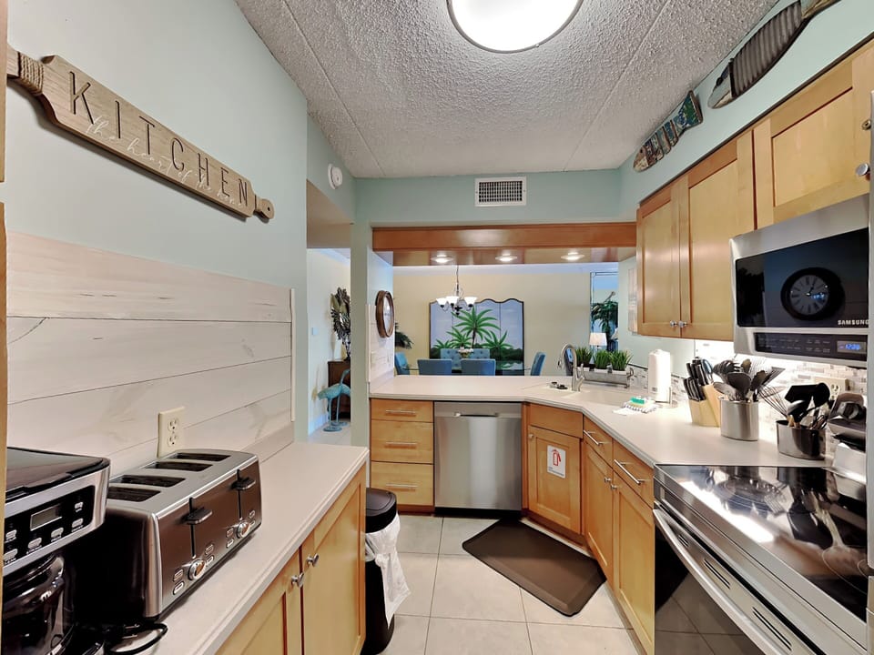 Fully Equipped Kitchen with Stainless Steel Appliances