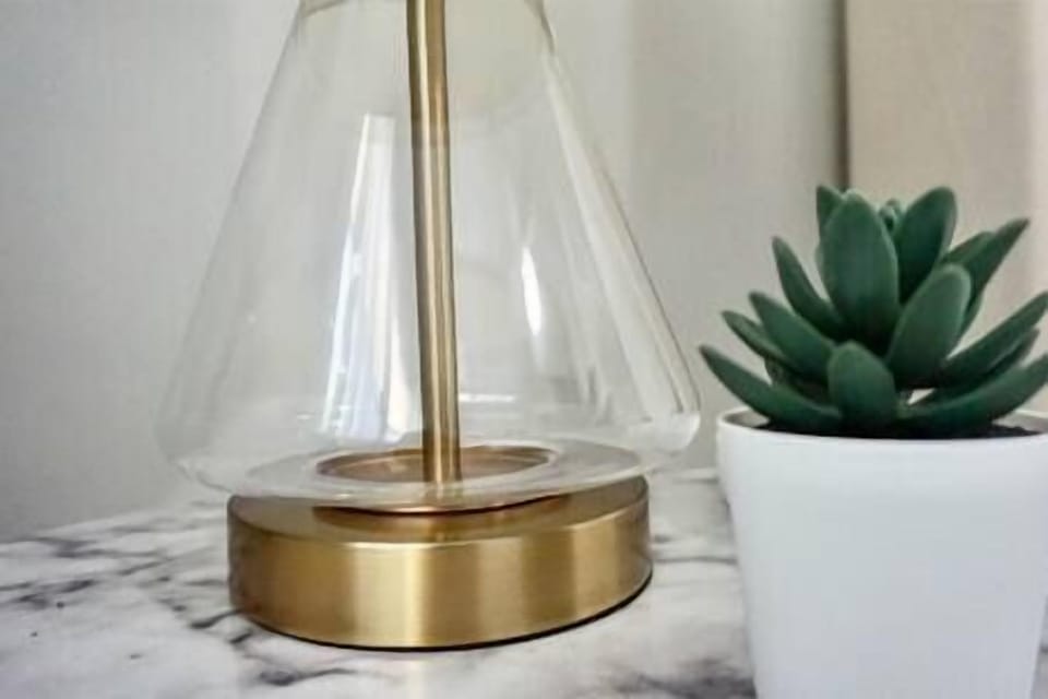 'Smart Accessories' plugins available on our night stands.