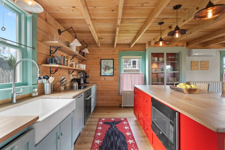 Enter the home into the beautifully remodeled kitchen.
