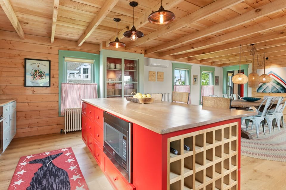 Dining area just off the kitchen