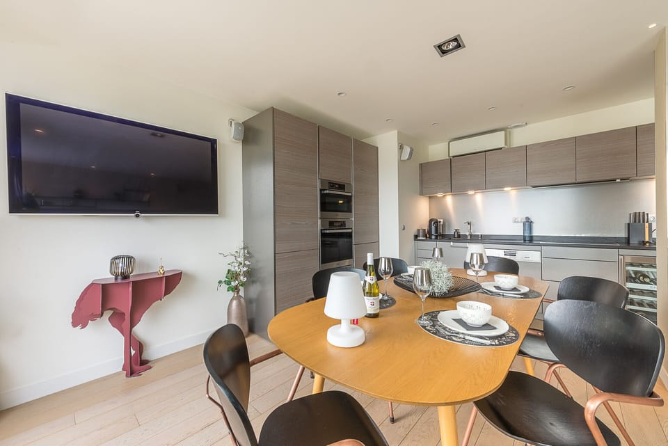 Dining room / kitchen