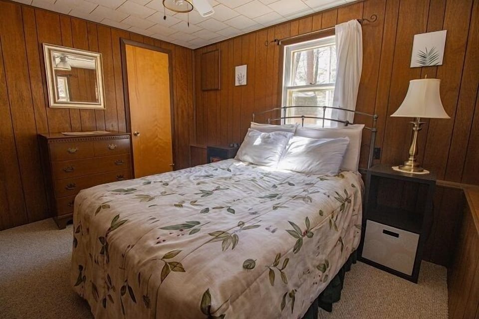 Back Bedroom 2