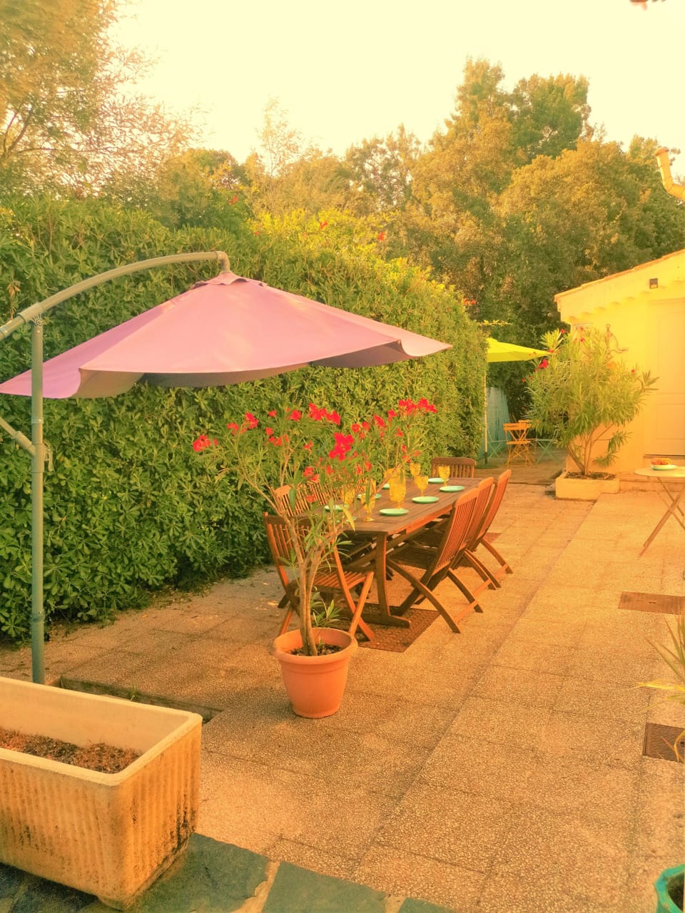 Outdoor dining