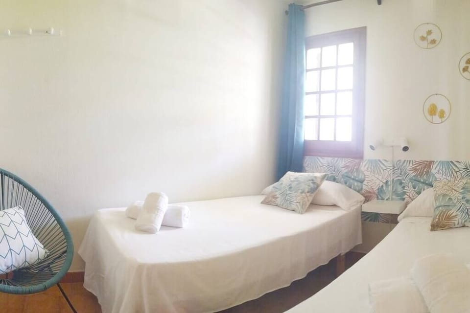 Bedroom (2)