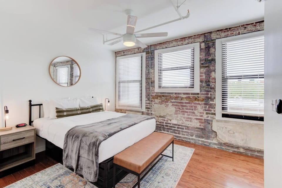 The bedroom has plenty of natural lights and an extremely comfy queen-sized memory foam bed with fresh linens, perfect for snuggling and sleeping like a baby.