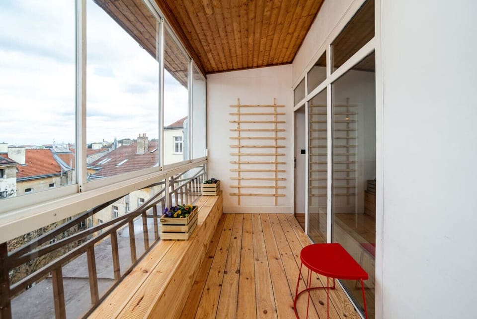 Sliding glass means that this terrace area can be used all year round