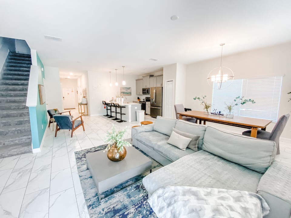 Spacious, open floor plan - living room, sitting area, dining room, kitchen