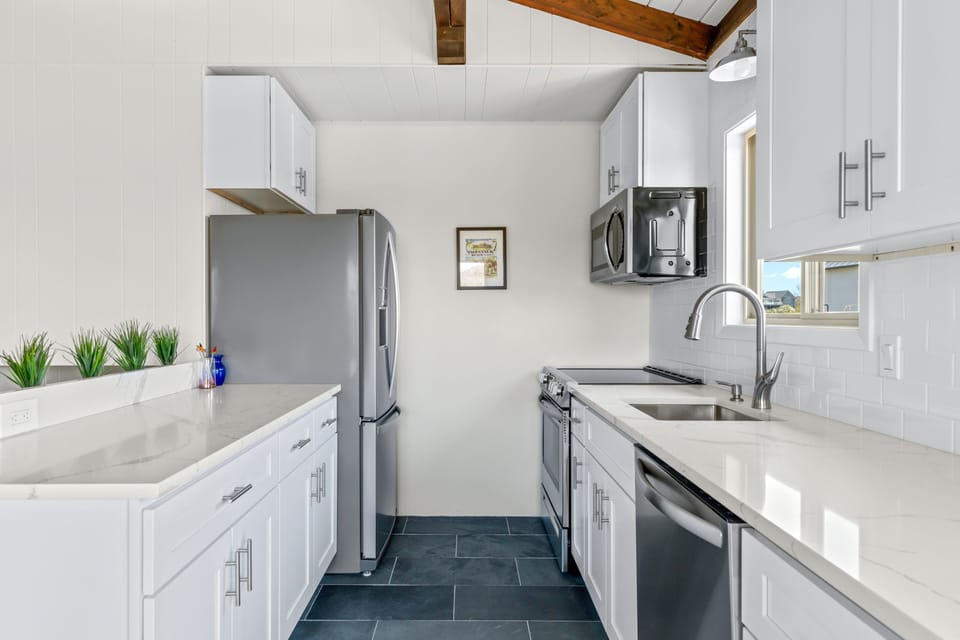 Full beautiful bright kitchen 