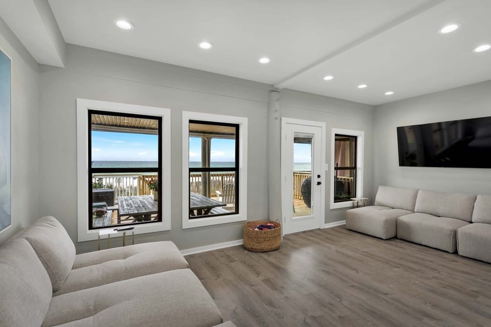 Downstairs Game Room & Living Area