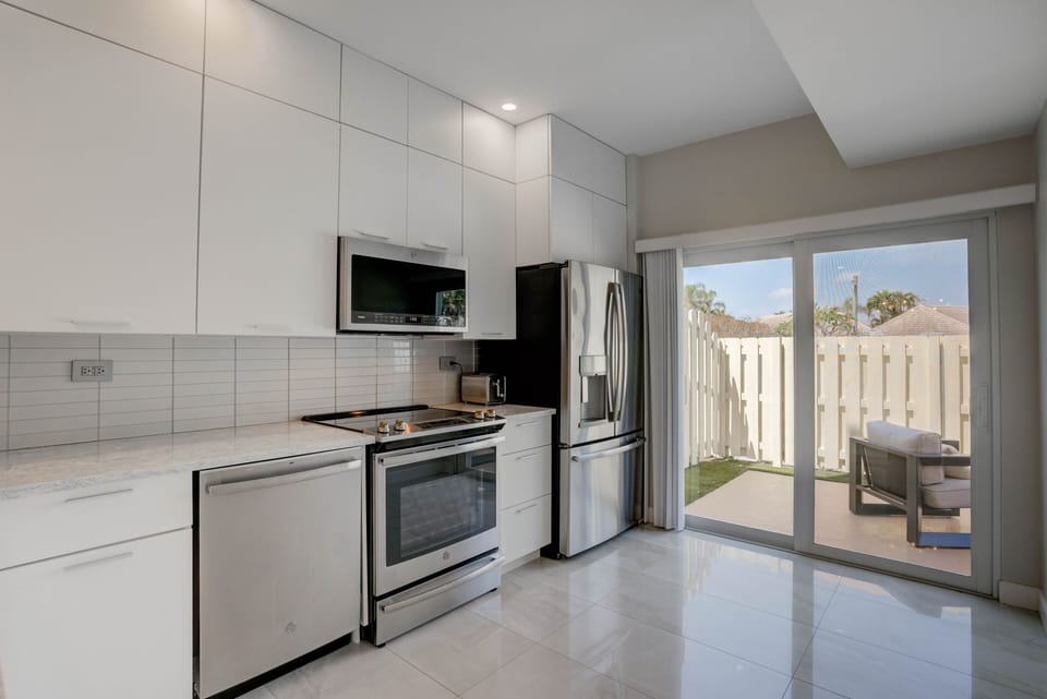 Spacious kitchen