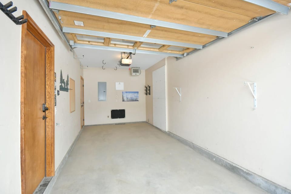 Oversized Garage