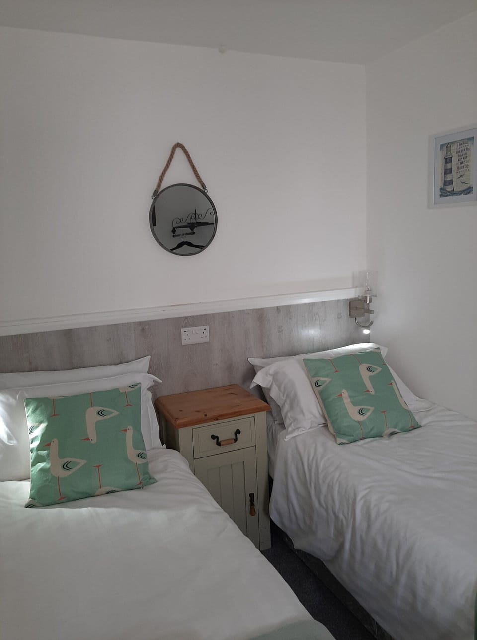 Bedroom 2 - twin 