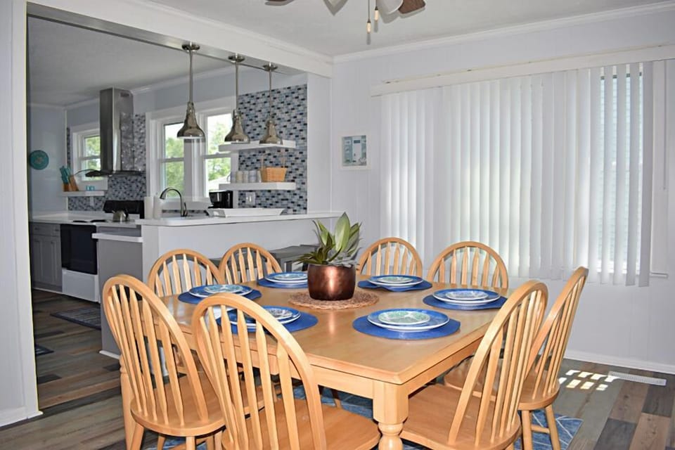 Dining Area with Seating for the Whole Family