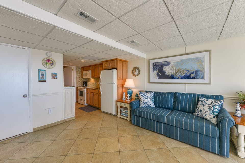 Living Room | Central A/C