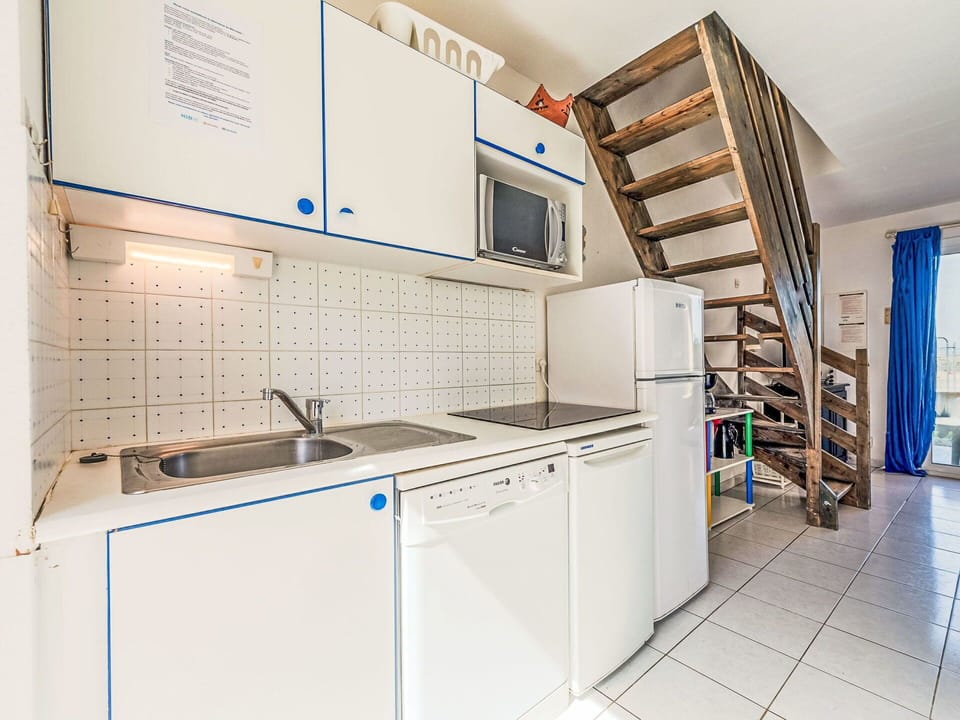Cabinetry, Kitchen Sink, Sink, Tap, Countertop, Furniture, Kitchen Stove, Plumbing Fixture, Wood, Kitchen