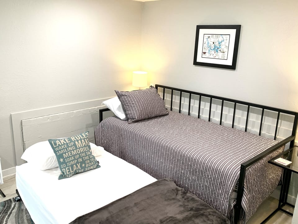 The bonus suite trundle bed sleeps two people.