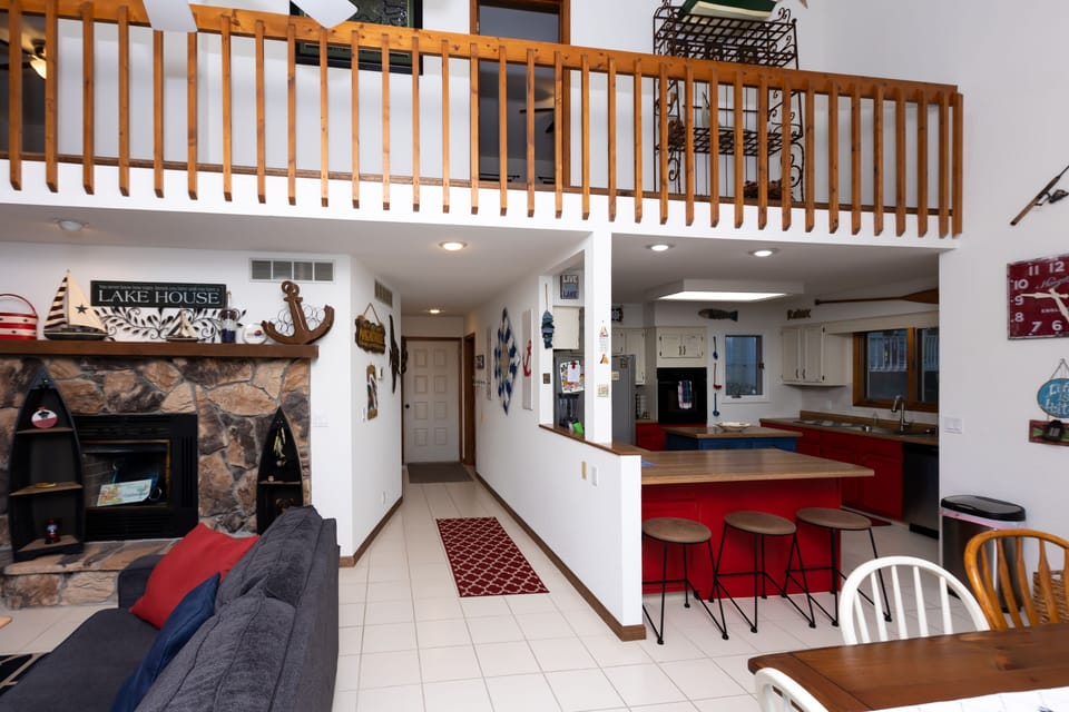 4 Bedroom home on the water of the Gravois arm House in Lake of the Ozarks