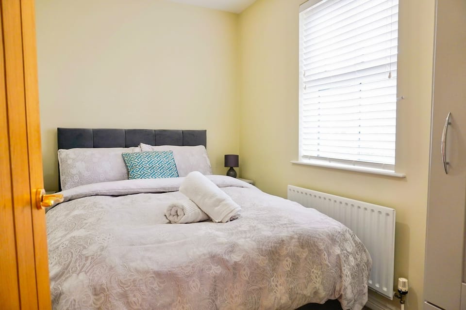 second bedroom