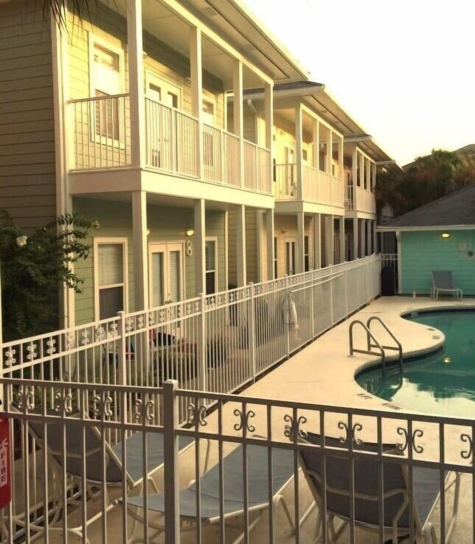 Balcony • Outdoor Seating Area