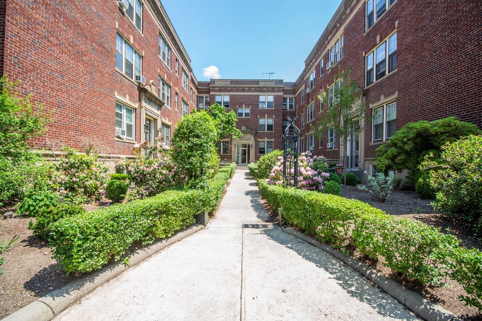 Unit courtyard, is absolutely stunning when it warms up