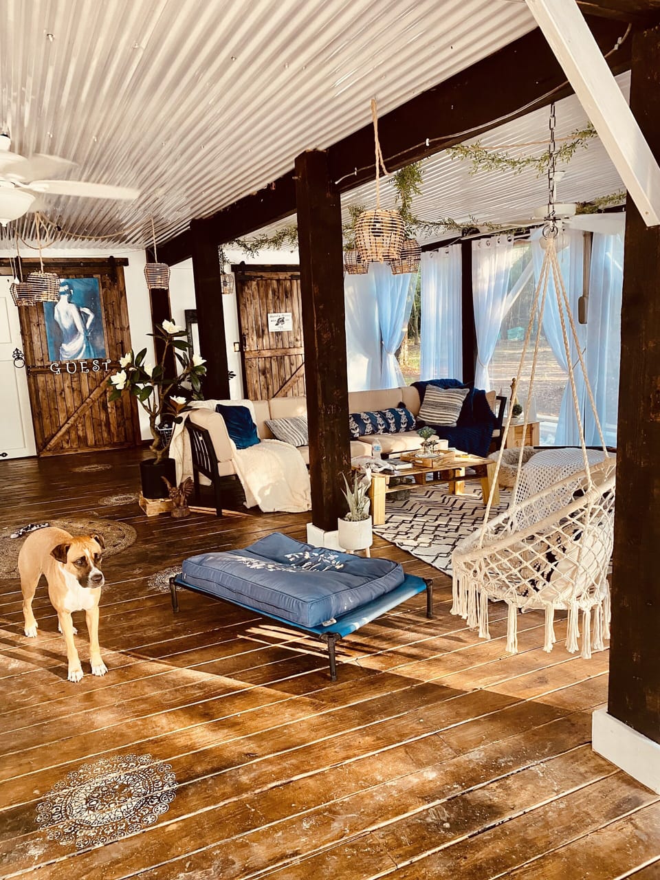 Deck that guest can relax on enjoy time swing and ponder away time