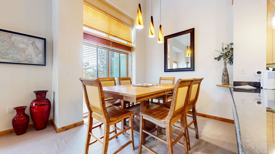 Dining Room, Dining Table, Furniture, Indoors, Table
