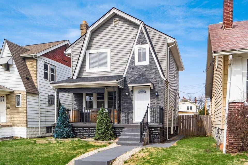 Your freshly fortified (sided) castle awaits.