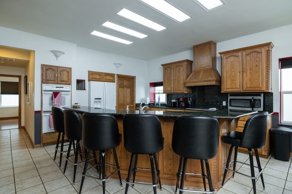 Kitchen seating for 14