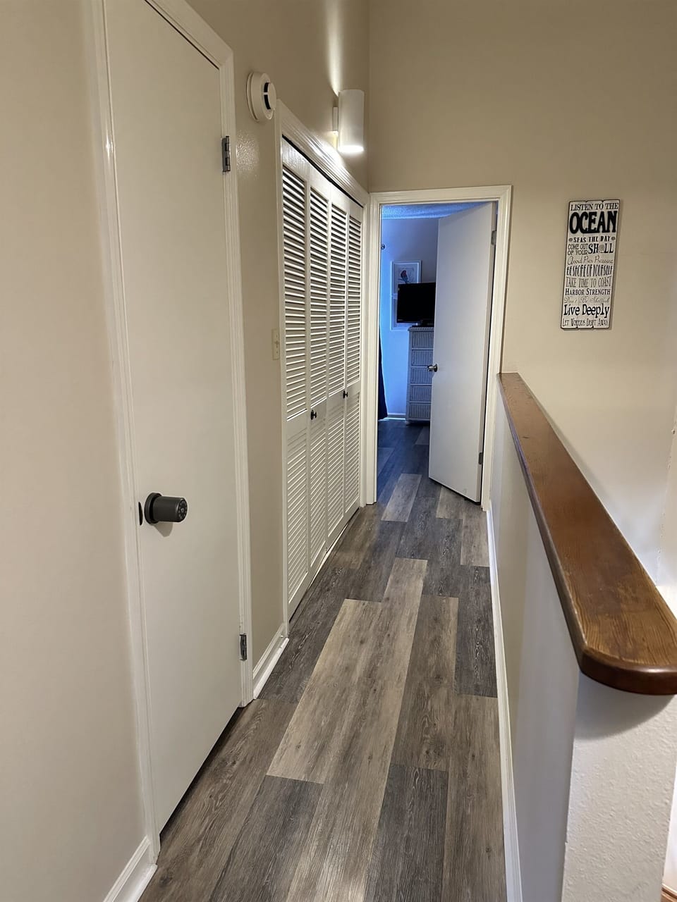 Full laundry located between the two bedrooms