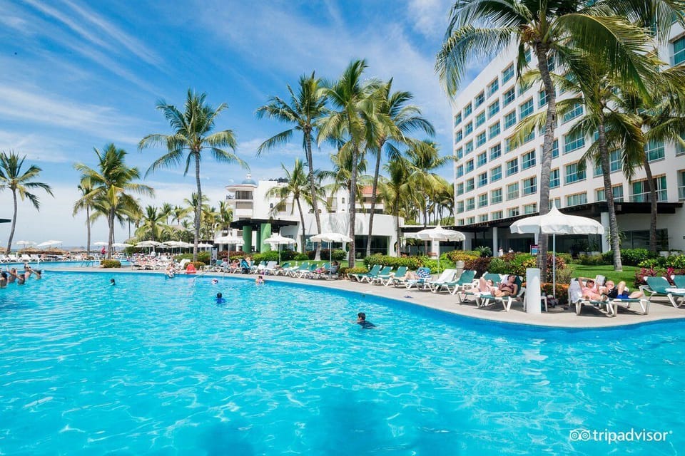 One of resort private pools!!