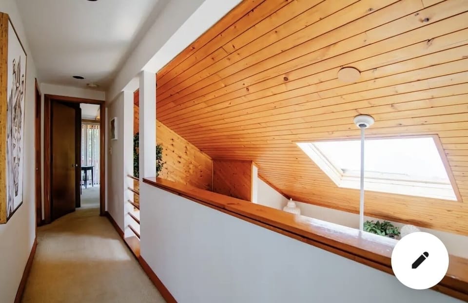 Balcony to bedrooms