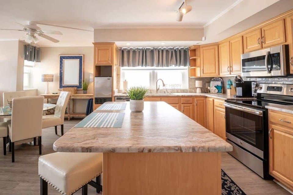 Kitchen - Major Appliances, Keurig