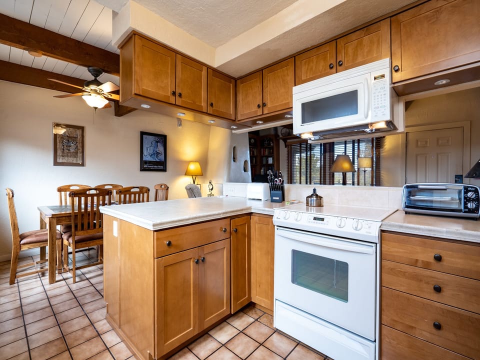Full Kitchen